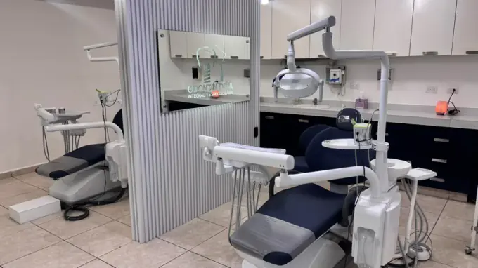 Interior de la clínica dental Odontología Integral y Especializada, Mazatlán, Sinaloa