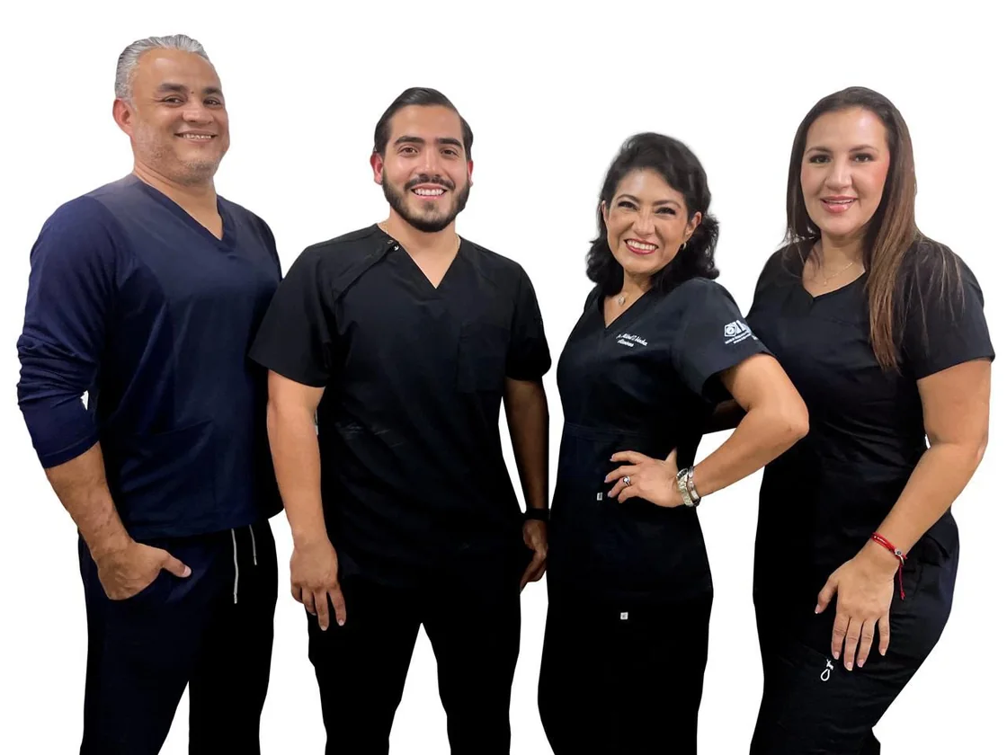 Equipo de especialistas de Odontología Integral y Especializada en Palos Prietos, Mazatlán